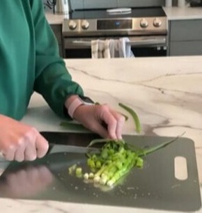 KatuChef Cutting Board customer - Eve P.
