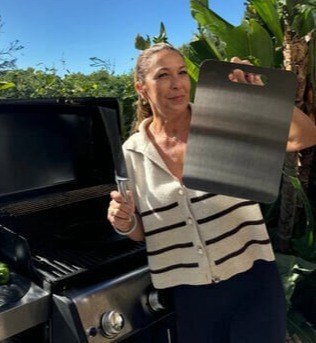 KatuChef Cutting Board customer - Sara B.